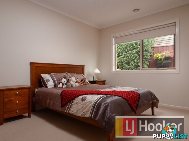 14 Honey Court BERWICK VIC 3806