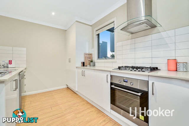 75 Lakeside Boulevard PAKENHAM VIC 3810