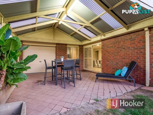 11 Chatswood Drive NARRE WARREN SOUTH VIC 3805