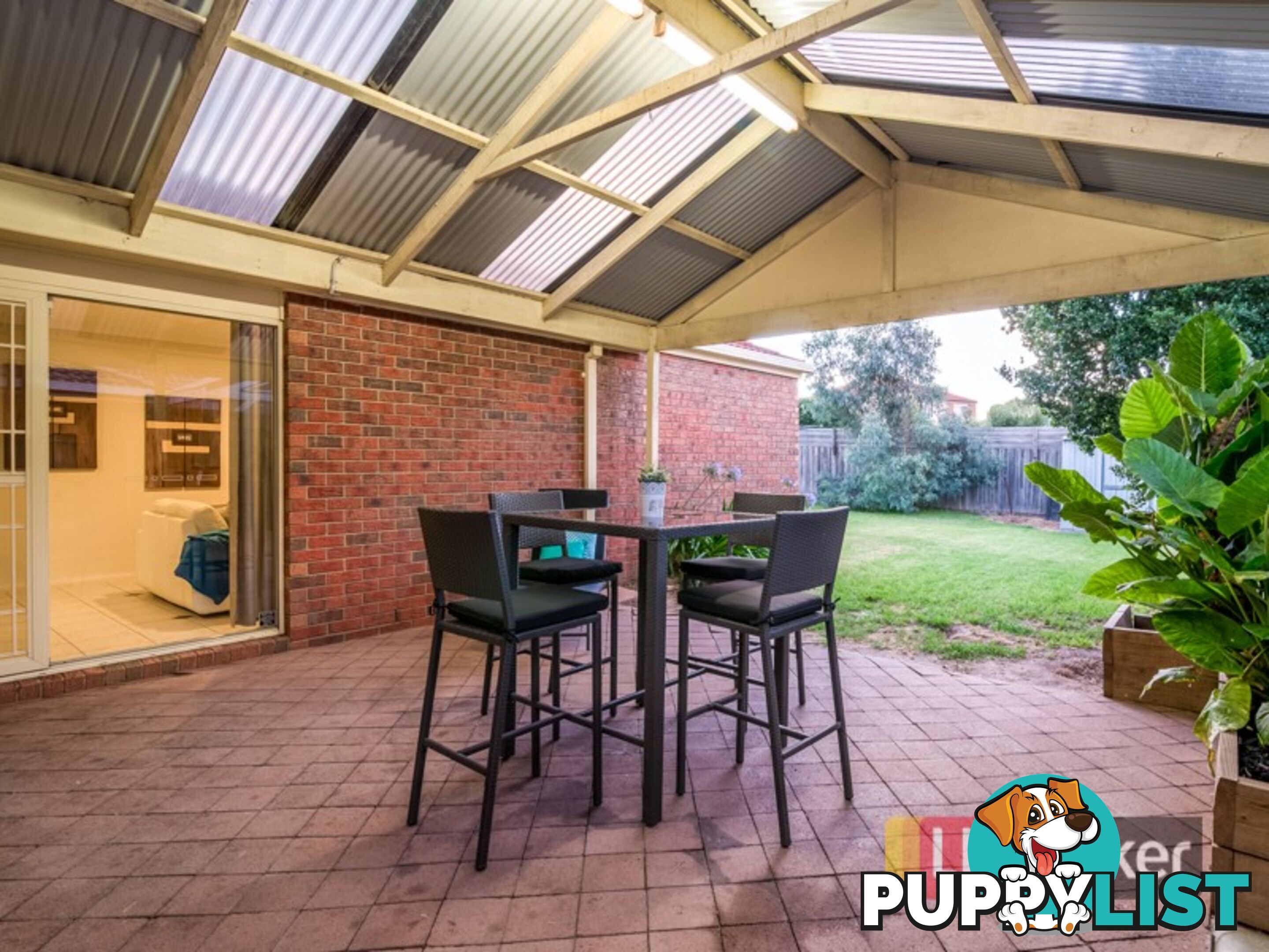 11 Chatswood Drive NARRE WARREN SOUTH VIC 3805