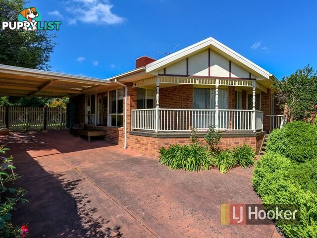 30 John Fisher Drive BERWICK VIC 3806