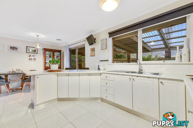 58 Collins Crescent BERWICK VIC 3806