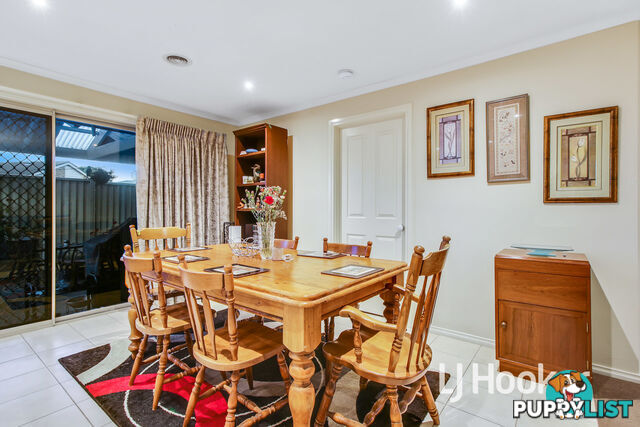 3B Hawker Gardens BERWICK VIC 3806