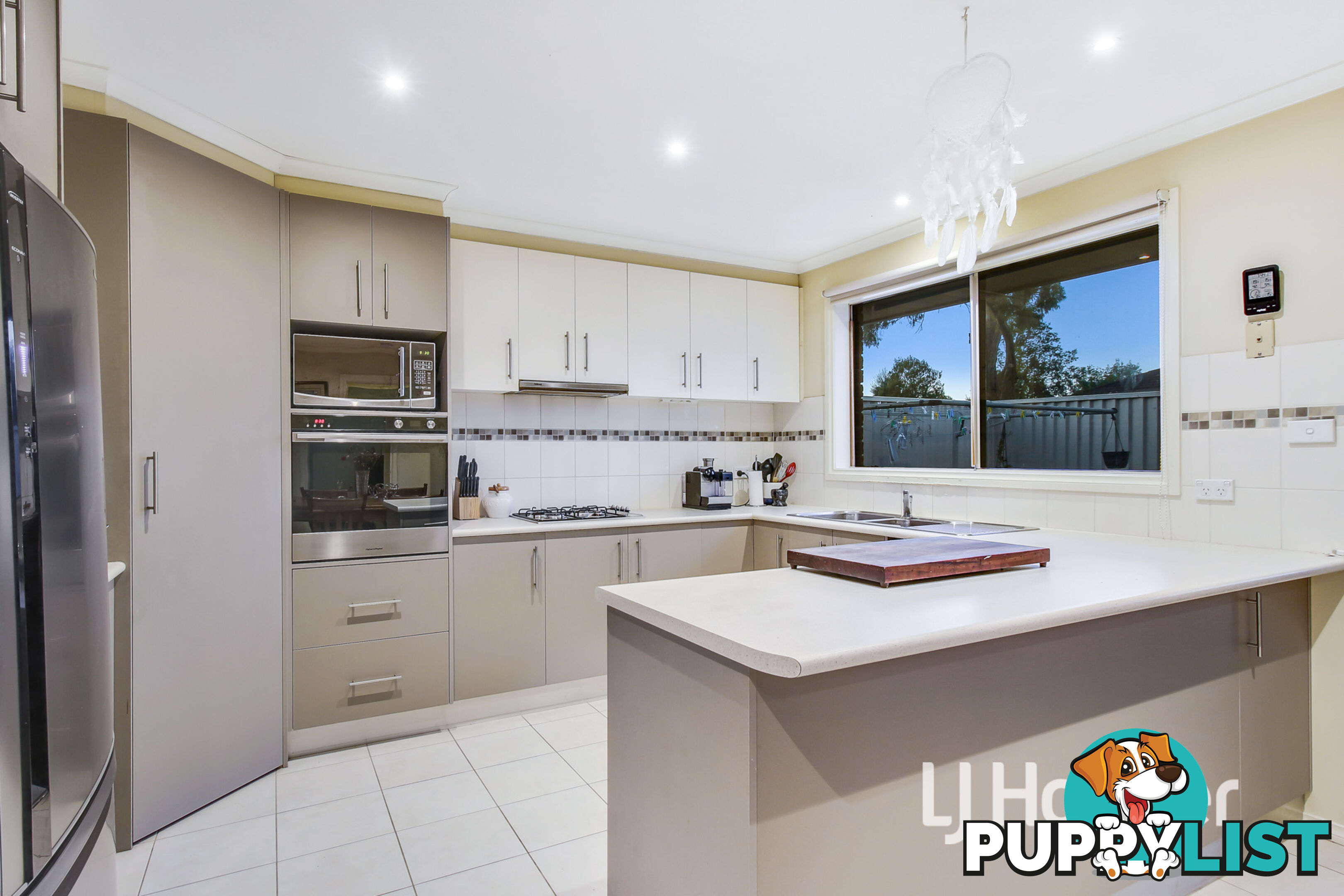 3B Hawker Gardens BERWICK VIC 3806