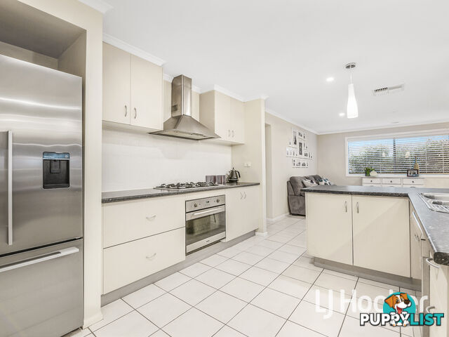 40 Lorikeet Drive BERWICK VIC 3806