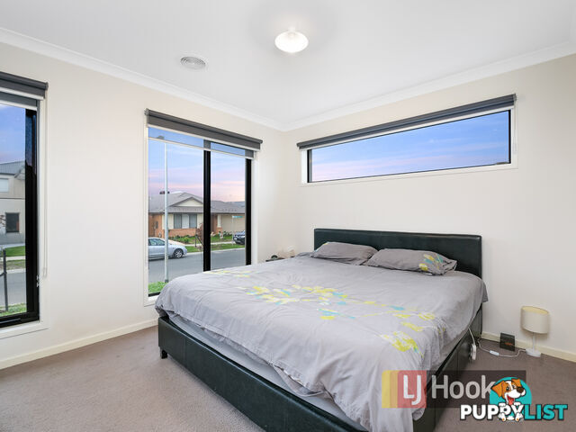 8 Carisbrooke Way CLYDE NORTH VIC 3978