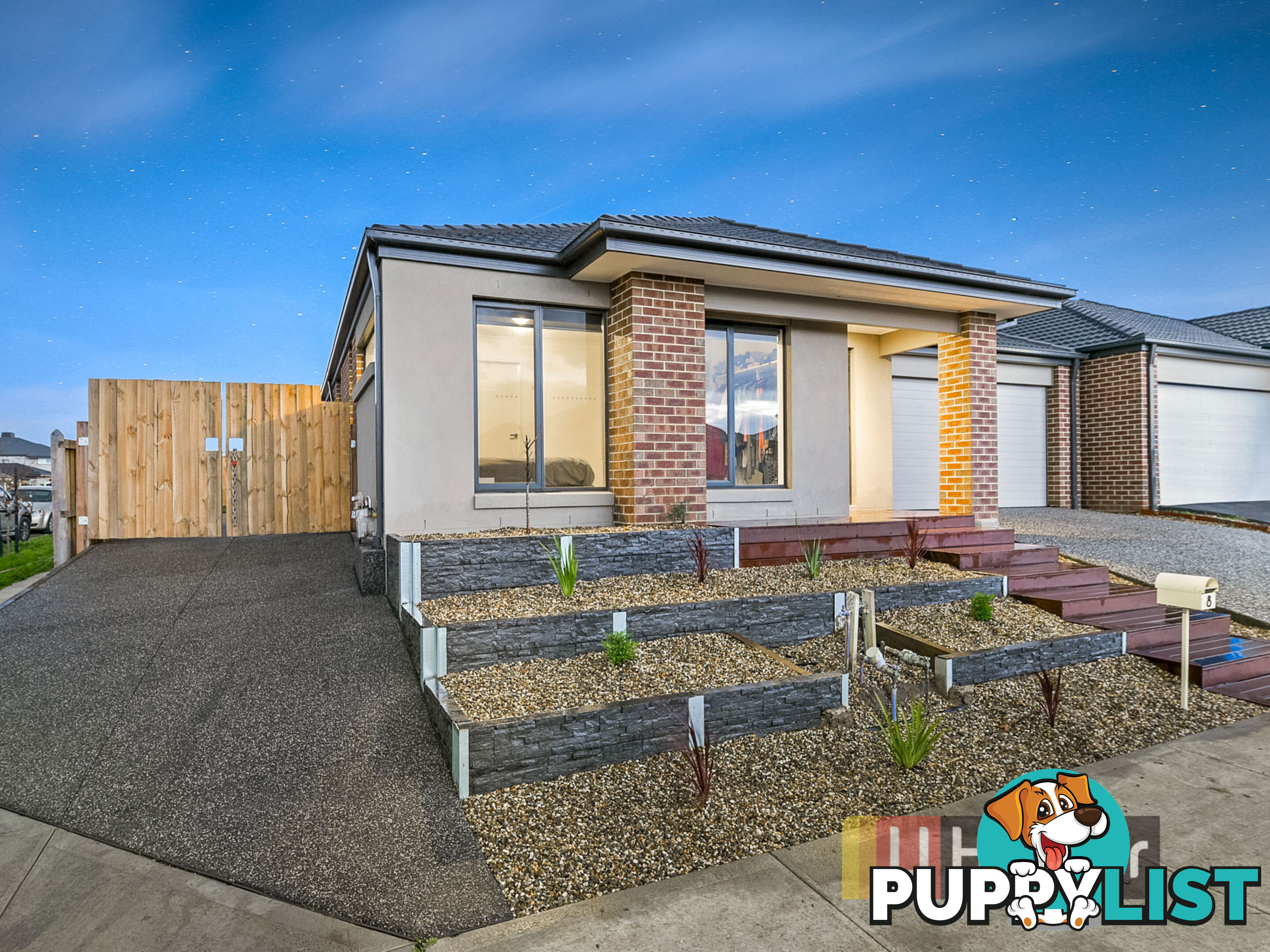 8 Carisbrooke Way CLYDE NORTH VIC 3978