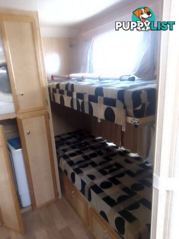 USED 2009 SPACELAND TOURING CARAVAN 26FT