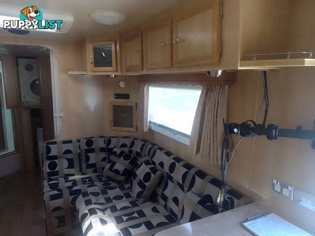 USED 2009 SPACELAND TOURING CARAVAN 26FT