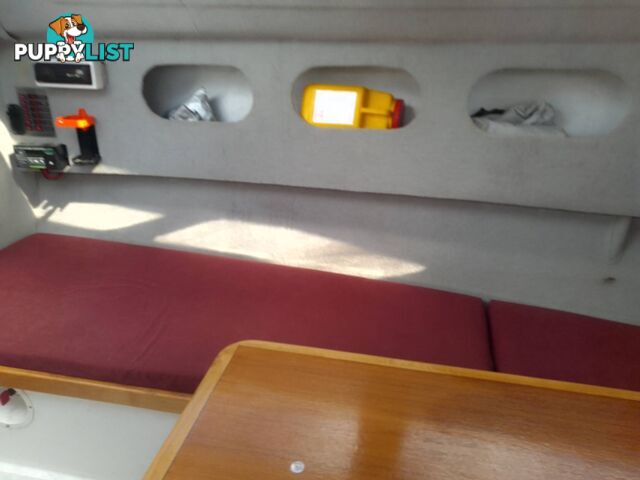 BLAZER 740 TRAILER SAILOR 7.4M SAIL BOAT -15HP YAMAHA 2 STROKE OUTBOARD AND TRAILER