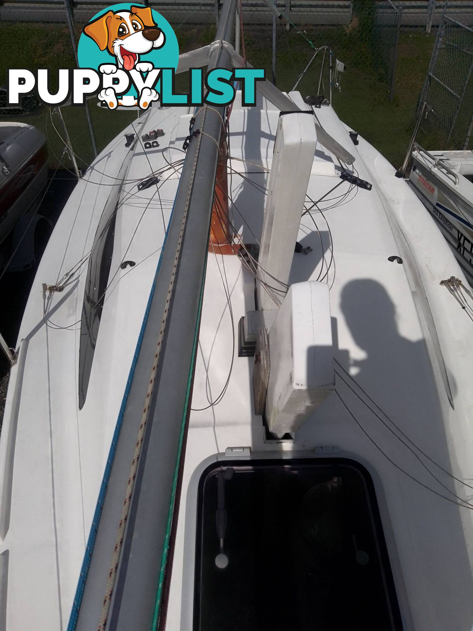 BLAZER 740 TRAILER SAILOR 7.4M SAIL BOAT -15HP YAMAHA 2 STROKE OUTBOARD AND TRAILER