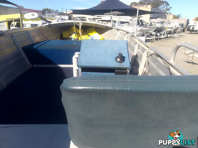 USED SEAJAY MAGNUM 4.35M OPEN DINGHY WITH A 2012 40HP YAMAHA OUTBOARD ON A 2002 REDCO SINGLE AXLE BOAT TRAILER