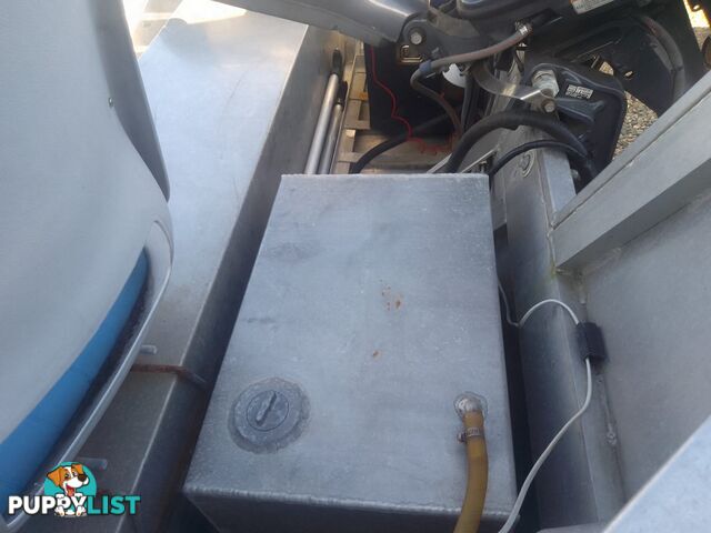 USED SEAJAY MAGNUM 4.35M OPEN DINGHY WITH A 2012 40HP YAMAHA OUTBOARD ON A 2002 REDCO SINGLE AXLE BOAT TRAILER