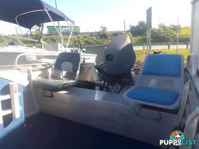 USED SEAJAY MAGNUM 4.35M OPEN DINGHY WITH A 2012 40HP YAMAHA OUTBOARD ON A 2002 REDCO SINGLE AXLE BOAT TRAILER