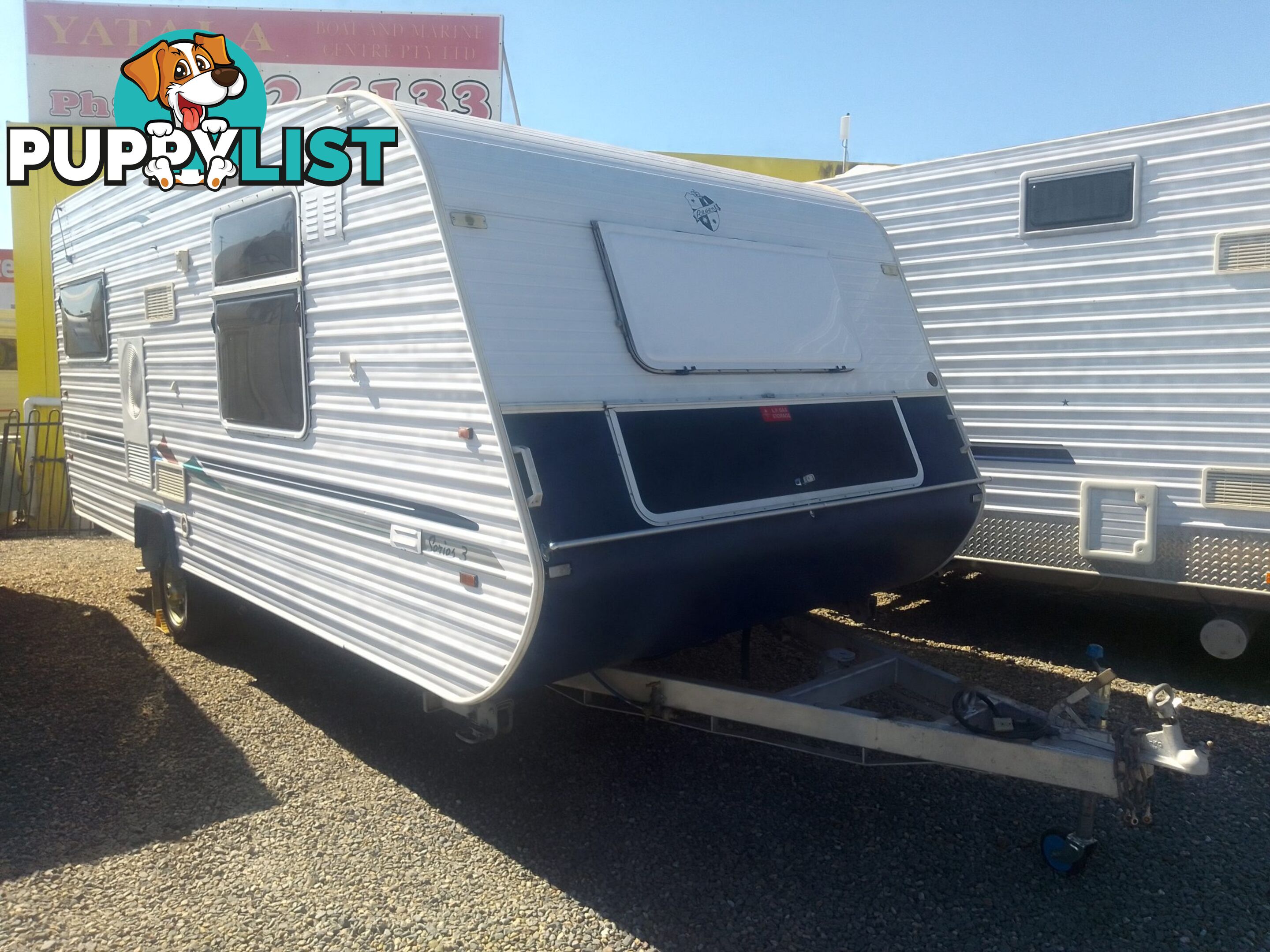 USED 2009 REGENT CRUISER SERIES 3 18' SINGLE AXLE TOURING CARAVAN