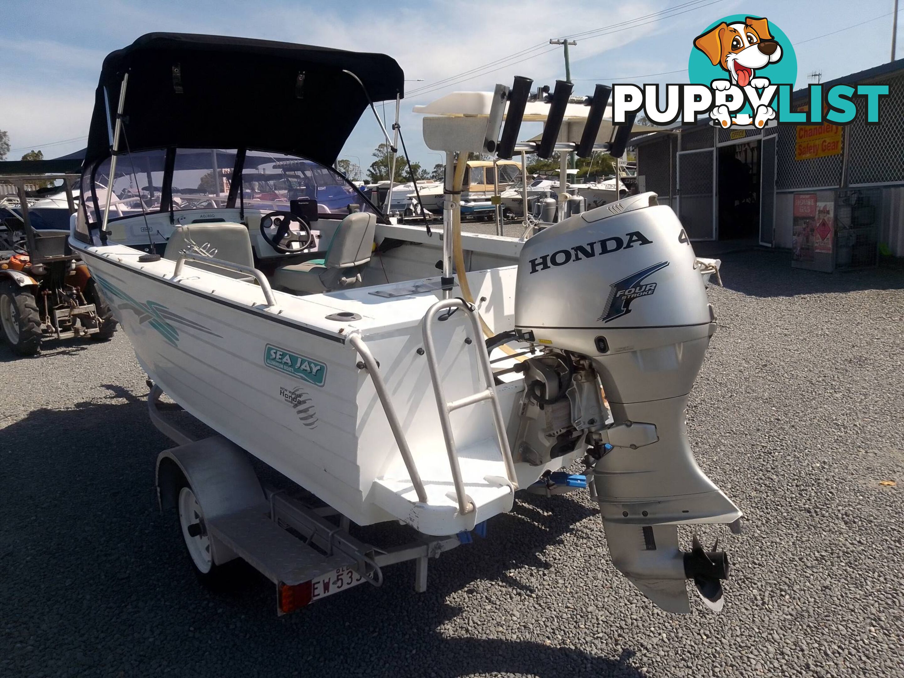 SEA JAY 435 CLASSIC 4.5M RUNABOUT-40HP HONDA 4 STROKE OUTBOARD AND TRAILER