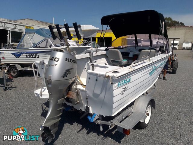 SEA JAY 435 CLASSIC 4.5M RUNABOUT-40HP HONDA 4 STROKE OUTBOARD AND TRAILER