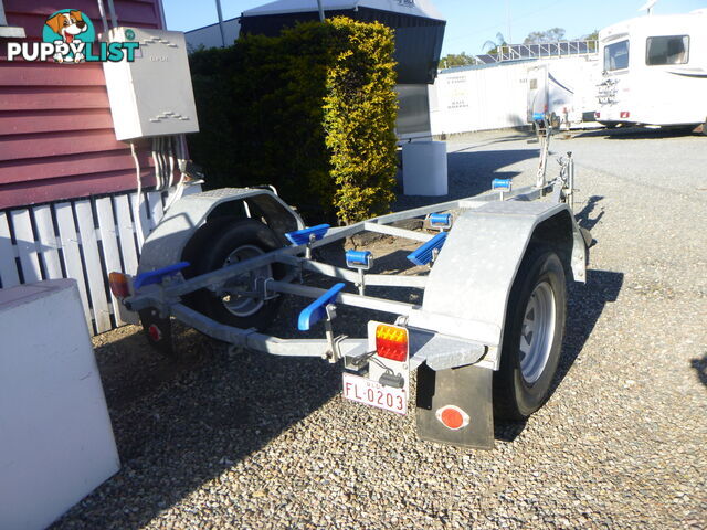 BOAT TRAILER FOR TINNIE UP TO 4M