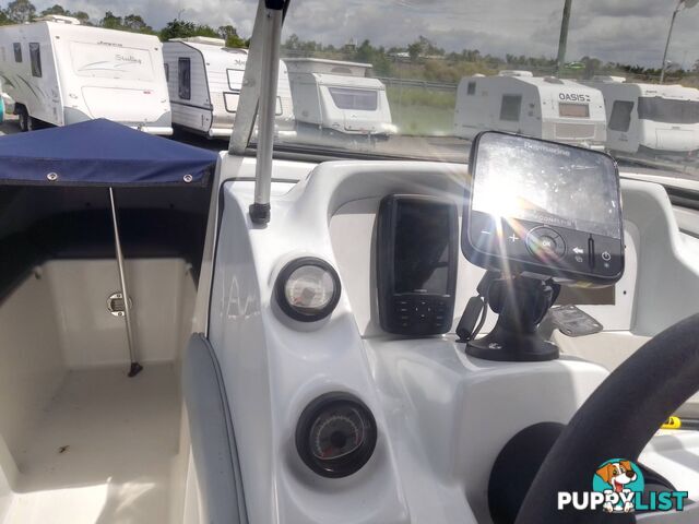 USED 2006 CLIFTON BOWRIDER 5.7MTRS WITH 135HP MARINER OUTBOARD WITH TRAILER