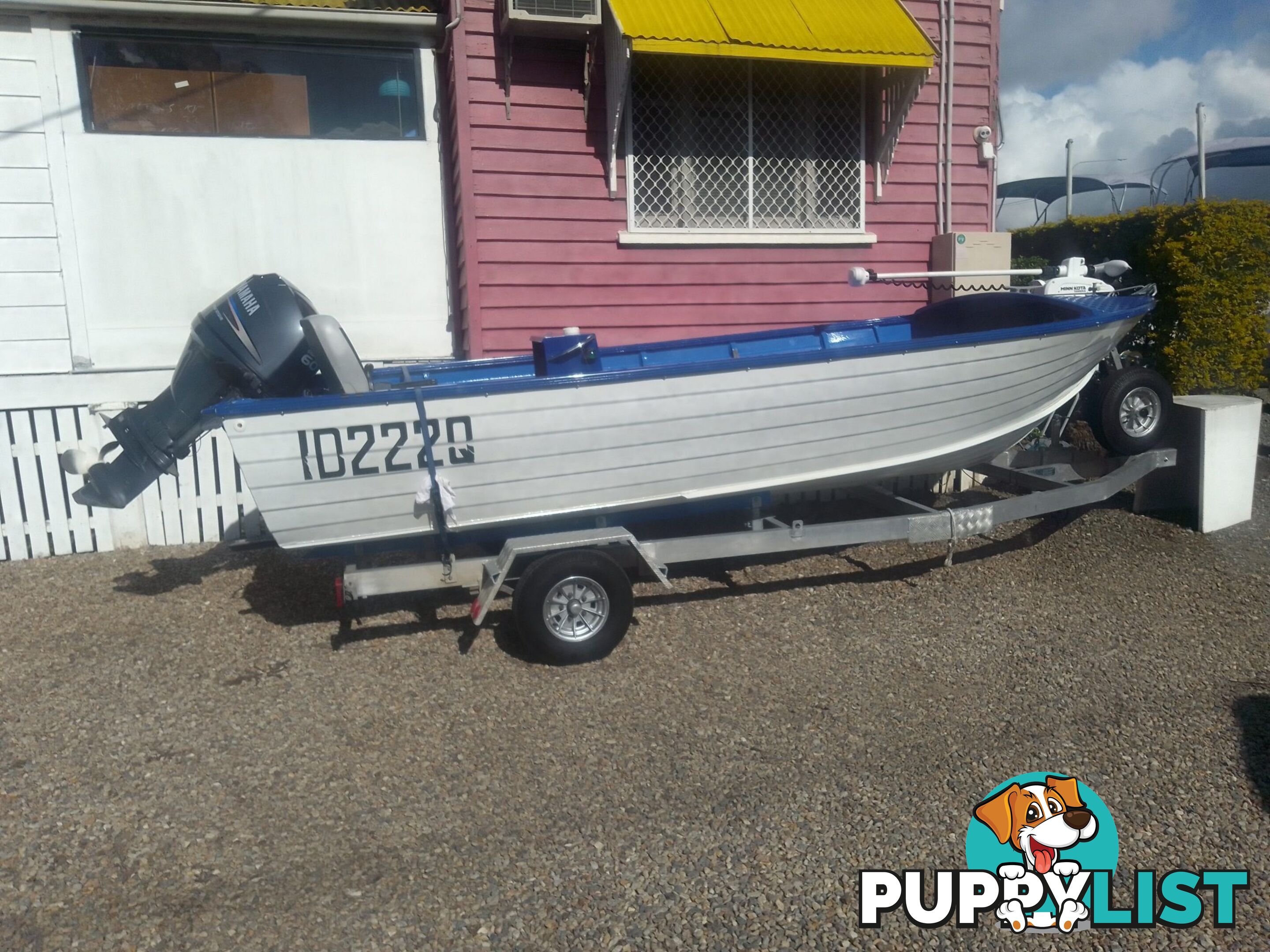 USED SEA HUNTER 4.5M OPEN DINGHY WITH A 2009 MODEL YAMAHA FOUR STROKE ENGINE ON A VZF FABRICATIONS ALLOY TRAILER