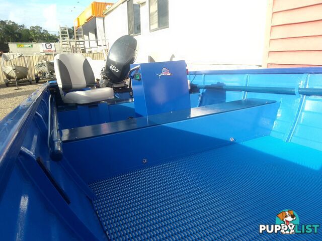 USED SEA HUNTER 4.5M OPEN DINGHY WITH A 2009 MODEL YAMAHA FOUR STROKE ENGINE ON A VZF FABRICATIONS ALLOY TRAILER