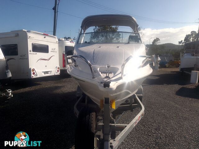 USED SAVAGE TASMAN 5.2 MT HALF CABIN 2005 POWERED BY A 115 HP SUZUKI 4 STROKE 2005 DONE 205 HOURS ON A 2017 MULTI ROLLER TRAILER