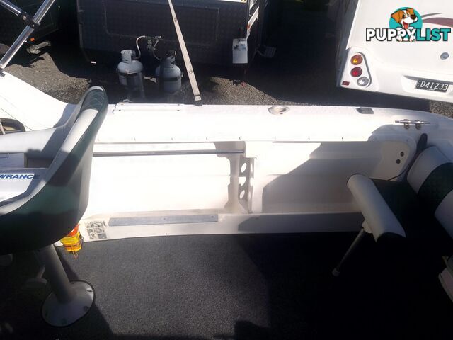 USED SAVAGE TASMAN 5.2 MT HALF CABIN 2005 POWERED BY A 115 HP SUZUKI 4 STROKE 2005 DONE 205 HOURS ON A 2017 MULTI ROLLER TRAILER