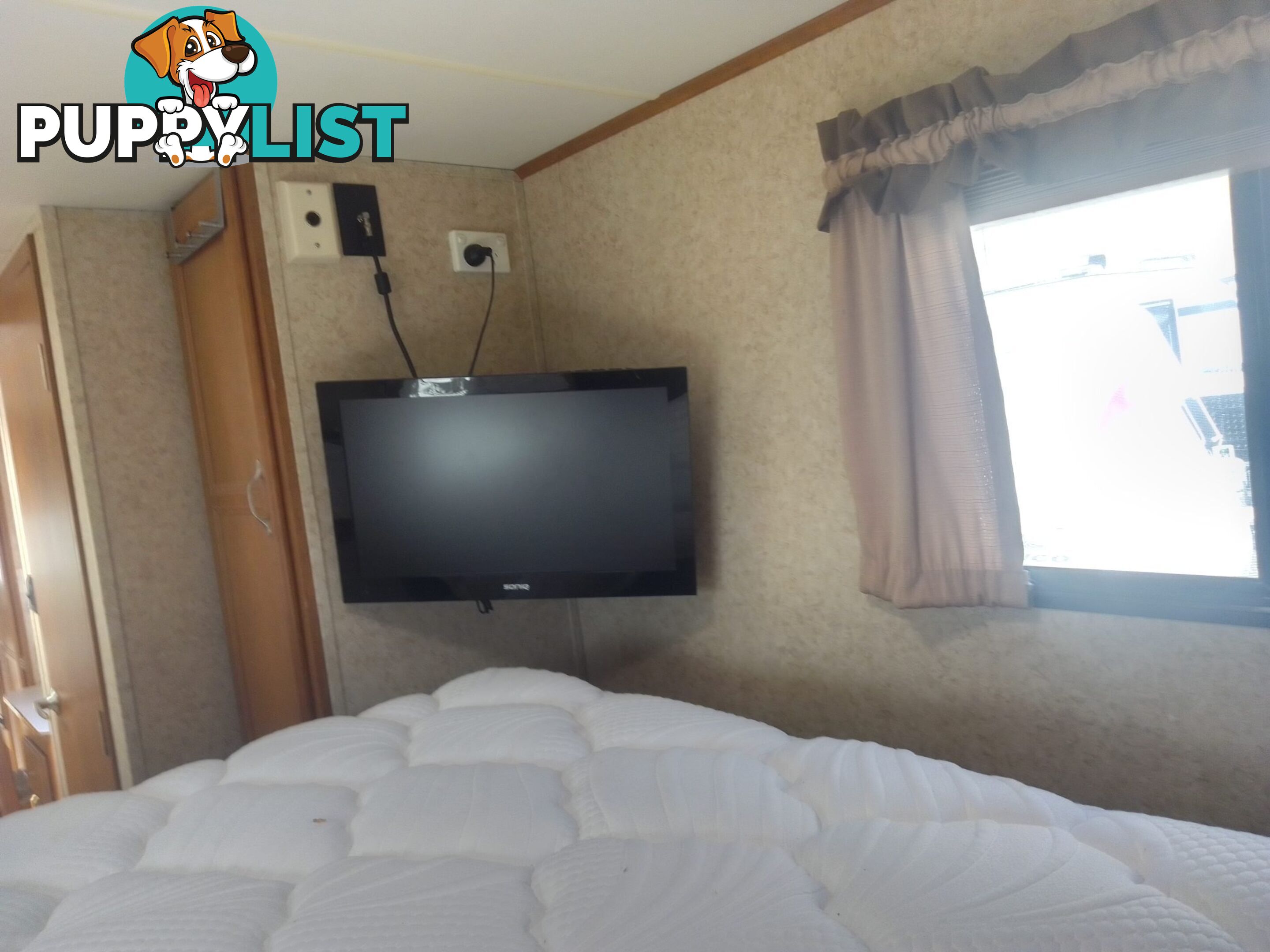 USED 2013 EVERGREEN ULTIMA 5TH WHEELER 29FT