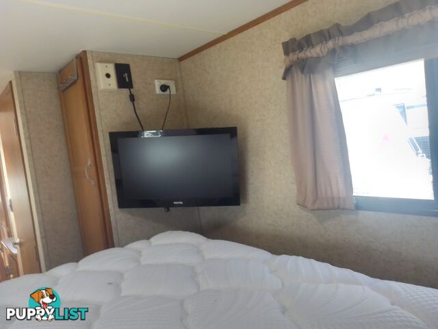 USED 2013 EVERGREEN ULTIMA 5TH WHEELER 29FT