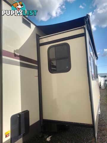 USED 2013 EVERGREEN ULTIMA 5TH WHEELER 29FT