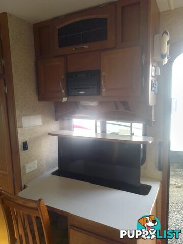 USED 2013 EVERGREEN ULTIMA 5TH WHEELER 29FT