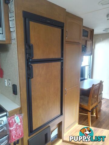 USED 2013 EVERGREEN ULTIMA 5TH WHEELER 29FT