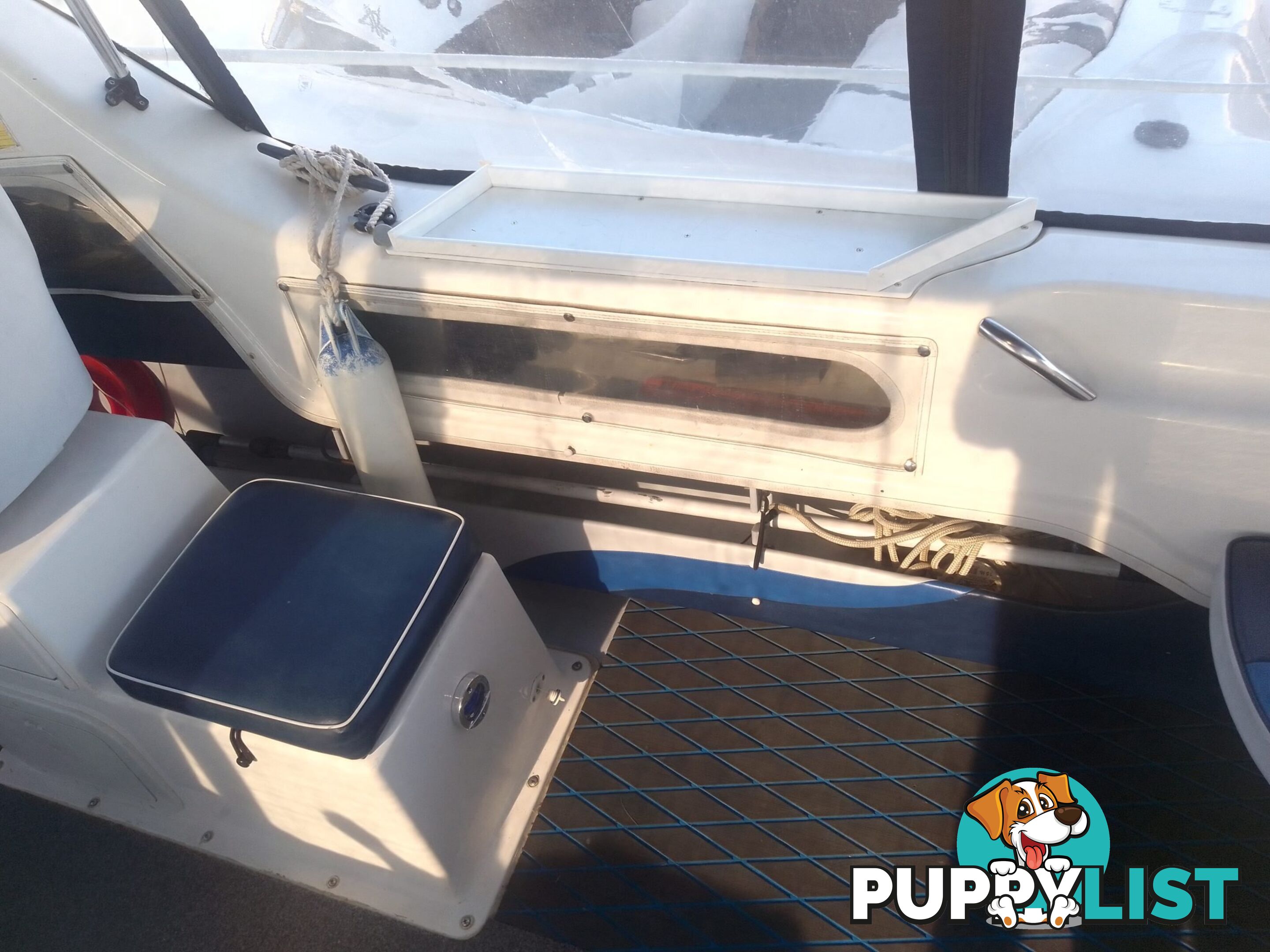 USED 2008 SAVAGE SURVEYOR HALF CABIN POWER BOAT ON A 2007 DUNBIER TRAILER WITH A 150HP MARINER EFI OUTBOARD MOTOR
