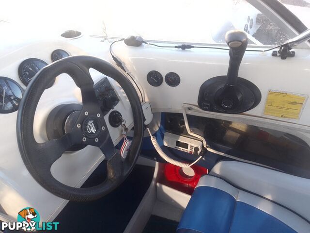 USED 2008 SAVAGE SURVEYOR HALF CABIN POWER BOAT ON A 2007 DUNBIER TRAILER WITH A 150HP MARINER EFI OUTBOARD MOTOR