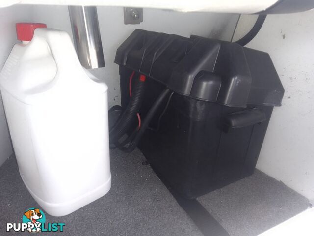 USED 2008 QUINTREX COAST RUNNER 470 WITH A 60HP MERCURY OUTBOARD ON A 2008 TELWATER SINGLE AXLE TRAILER