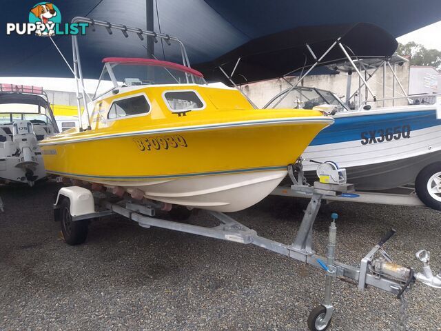 USED 1978 HAINES HUNTER V16C HALF CABIN WITH A 2000 MODEL YAMAHA 100HP FOUR STROKE OUTBOARD ON A TINKA SINGLE AXLE TRAILER