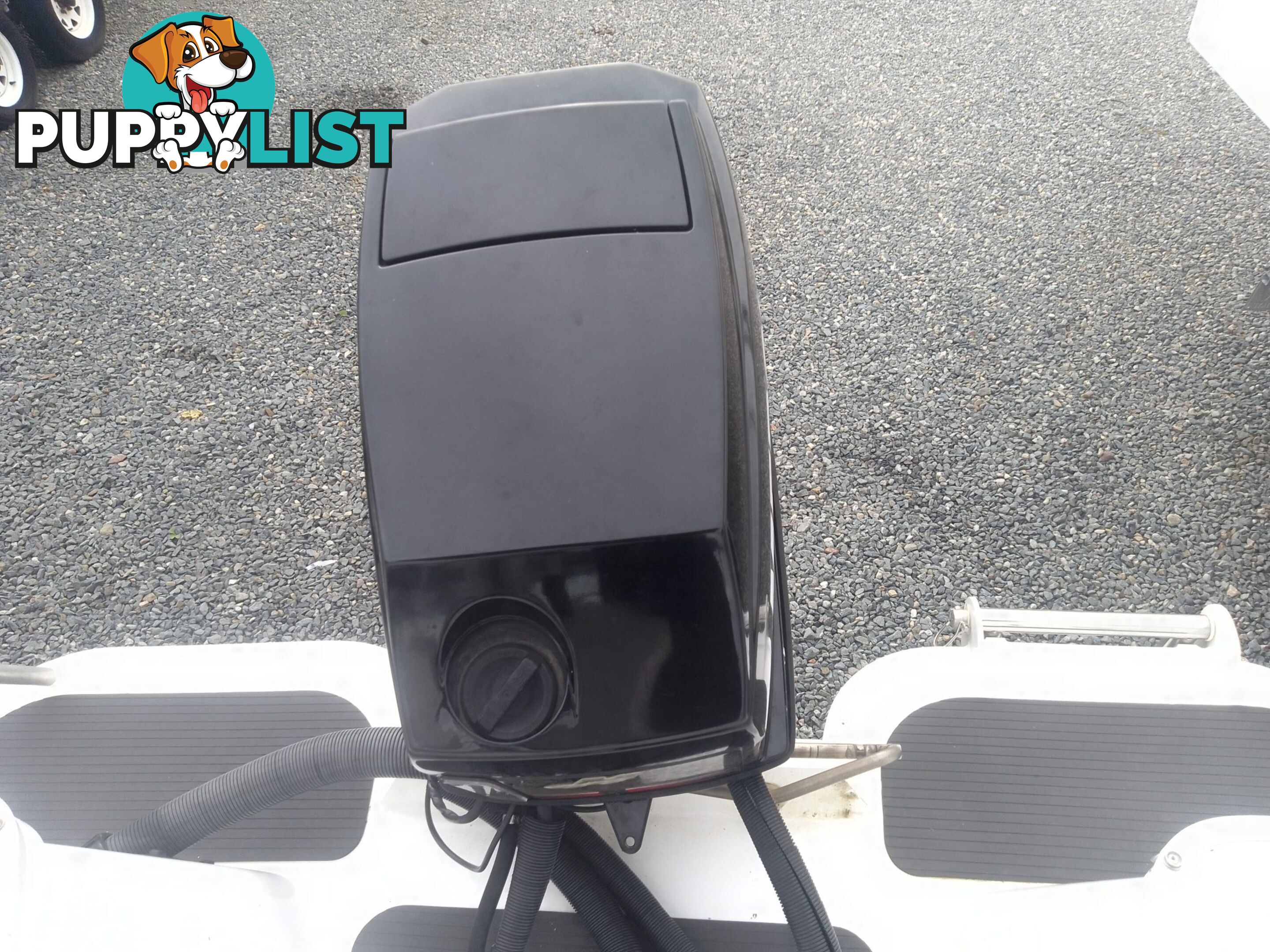 USED 2008 QUINTREX COAST RUNNER 470 WITH A 60HP MERCURY OUTBOARD ON A 2008 TELWATER SINGLE AXLE TRAILER