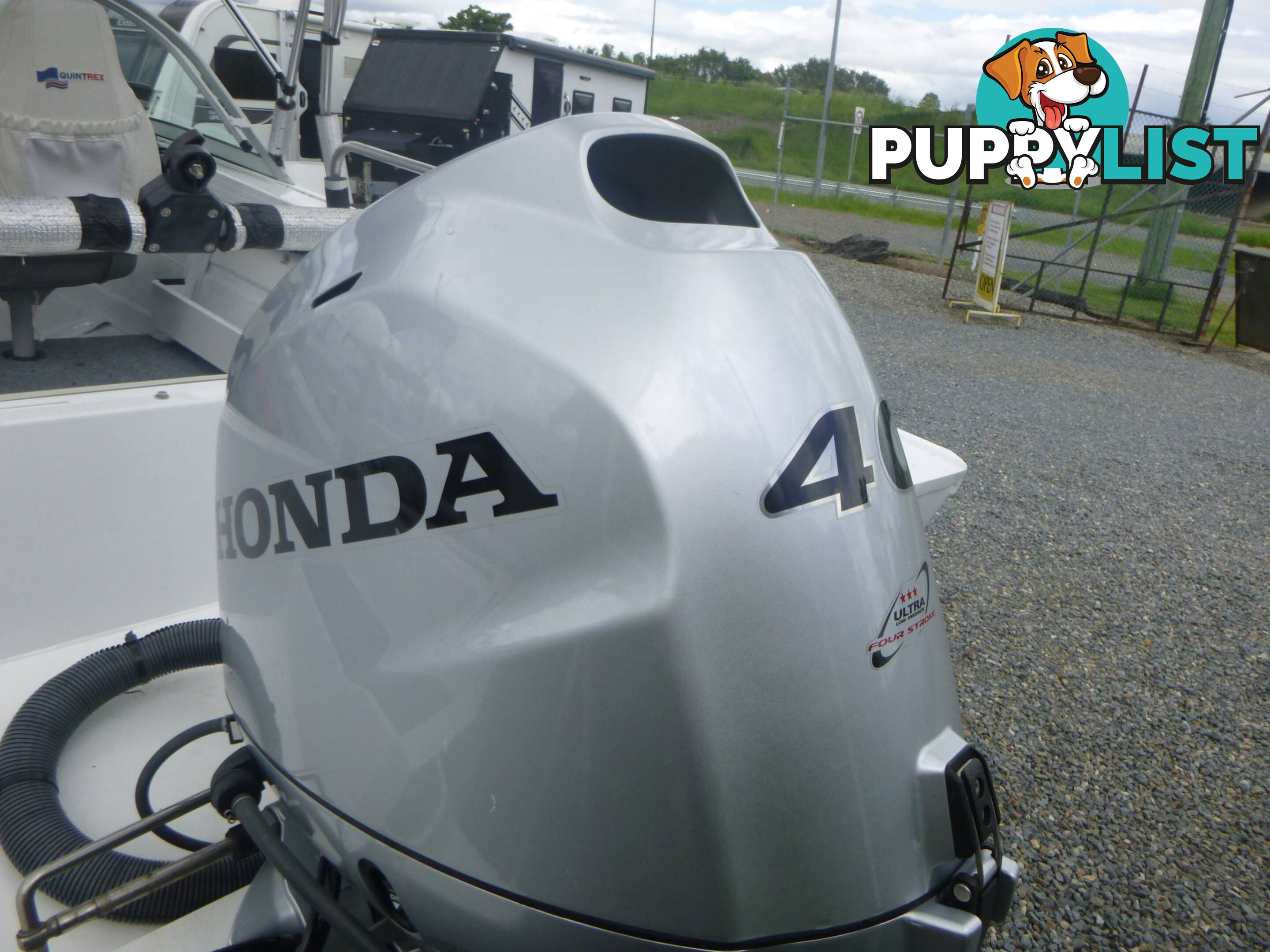 QUINTREX 430 FISHABOUT -40HP HONDA 4 STROKE AND ALLOY TRAILER