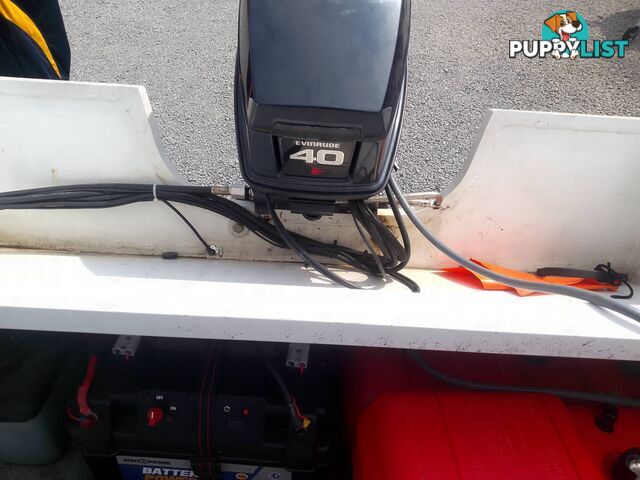 QUINTREX BREEZEABOUT 40HP EVINRUDE OUTBOARD 2 STROKE AND TRAILER