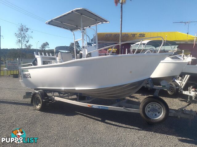 USED 2019 AQUAMASTER 490 CENTRE CONSOLE WITH A 2019 80HP SUZUKI 4 STROKE OUTBOARD ON A MARFAIR MARINE SINGLE AXLE TRAILER