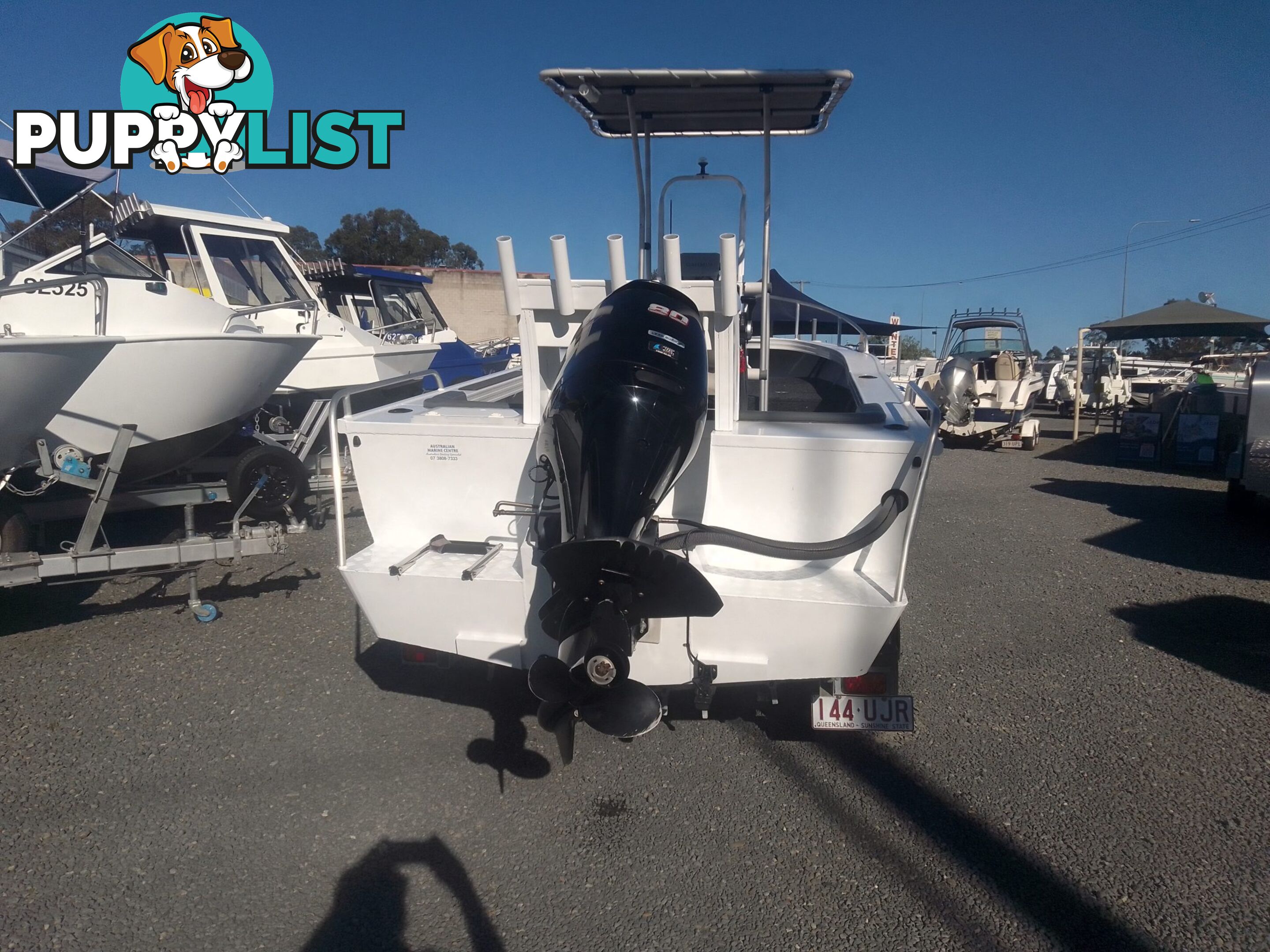 USED 2019 AQUAMASTER 490 CENTRE CONSOLE WITH A 2019 80HP SUZUKI 4 STROKE OUTBOARD ON A MARFAIR MARINE SINGLE AXLE TRAILER