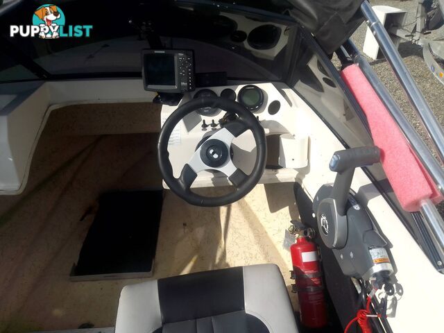 USED 1989 HAINES HUNTER 455R SPORTS RUNABOAT WITH A 115HP ETEC OUTBOARD ON A 1981 FELK TRAILER