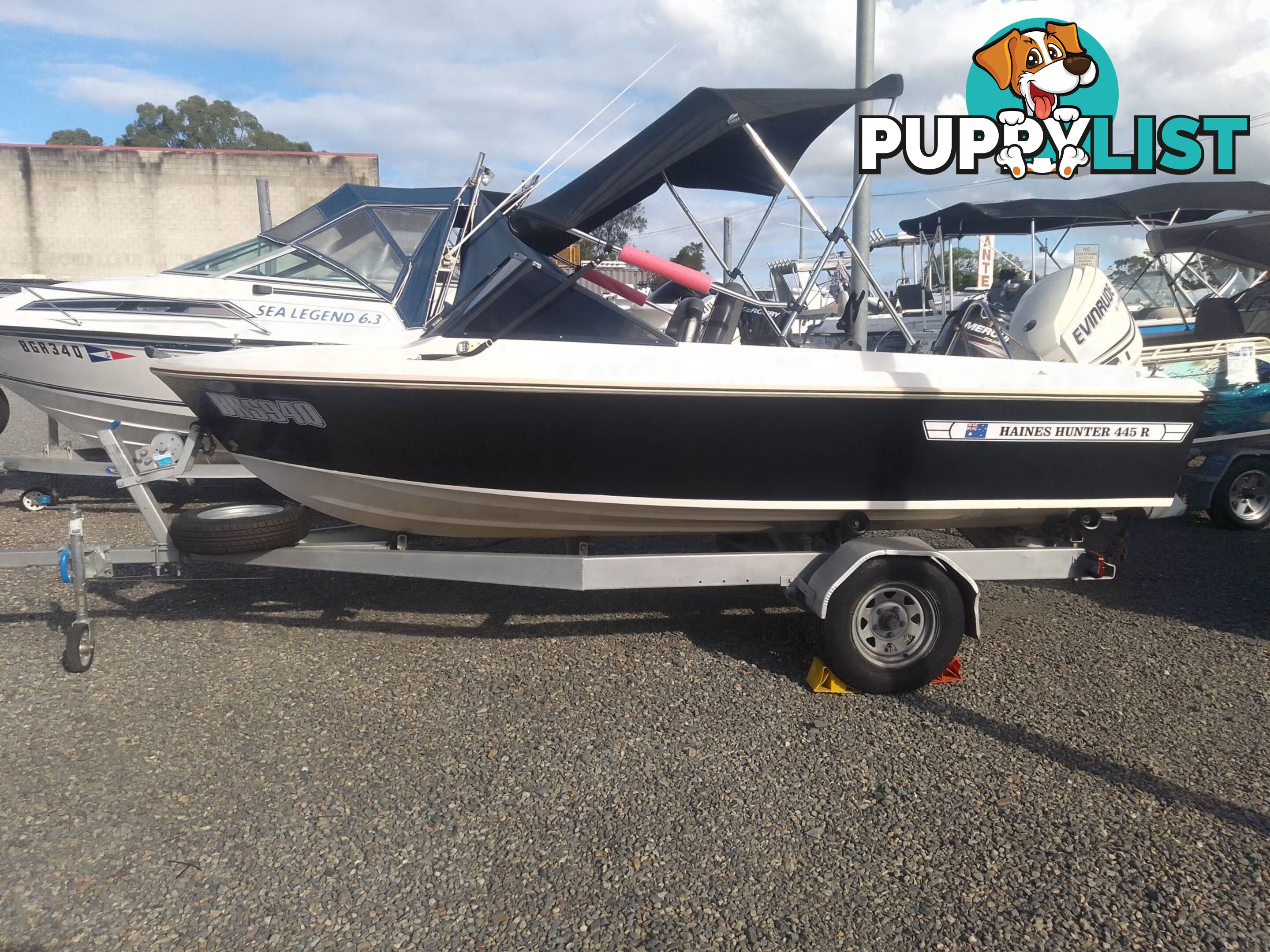 USED 1989 HAINES HUNTER 455R SPORTS RUNABOAT WITH A 115HP ETEC OUTBOARD ON A 1981 FELK TRAILER