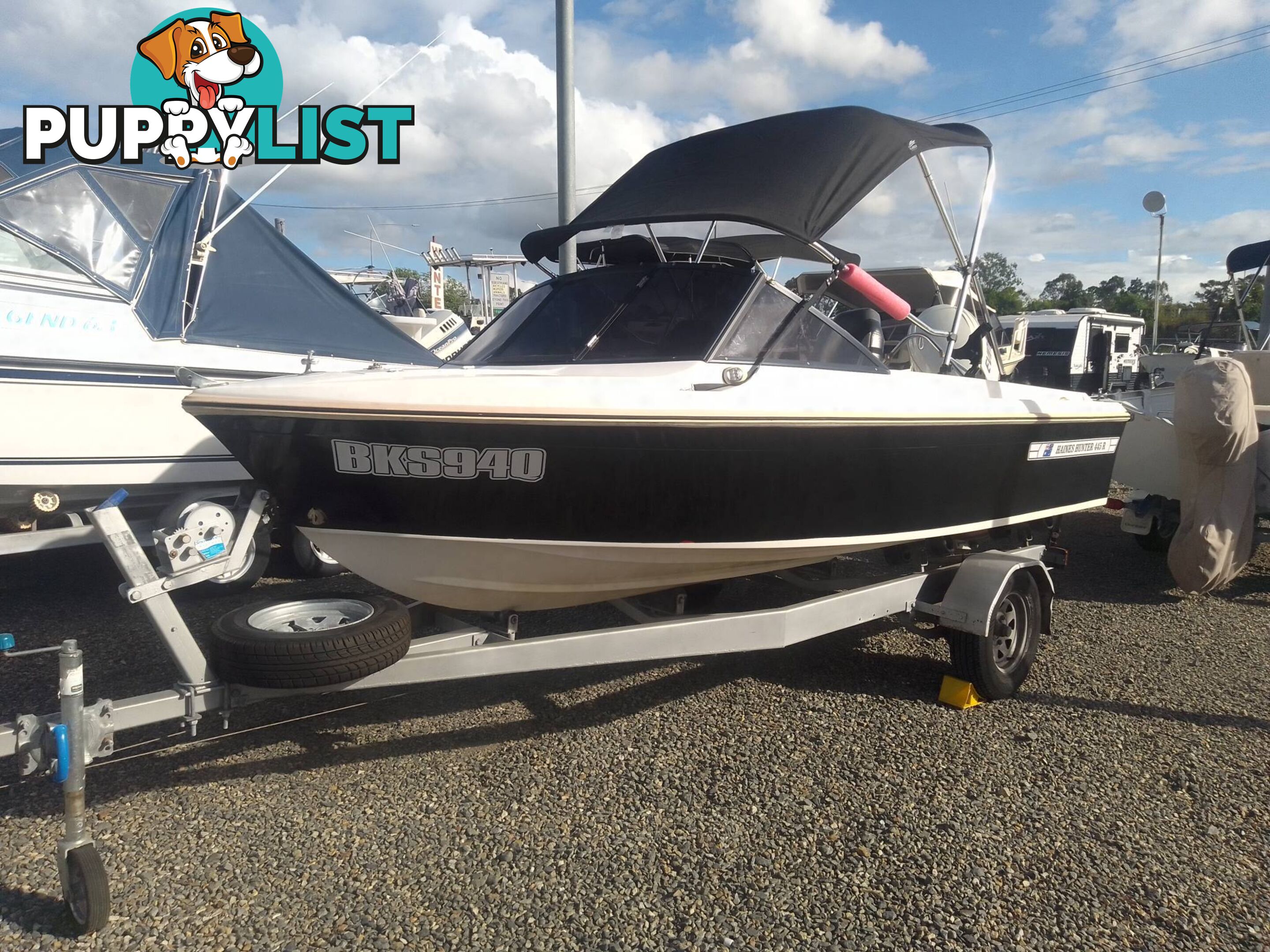 USED 1989 HAINES HUNTER 455R SPORTS RUNABOAT WITH A 115HP ETEC OUTBOARD ON A 1981 FELK TRAILER