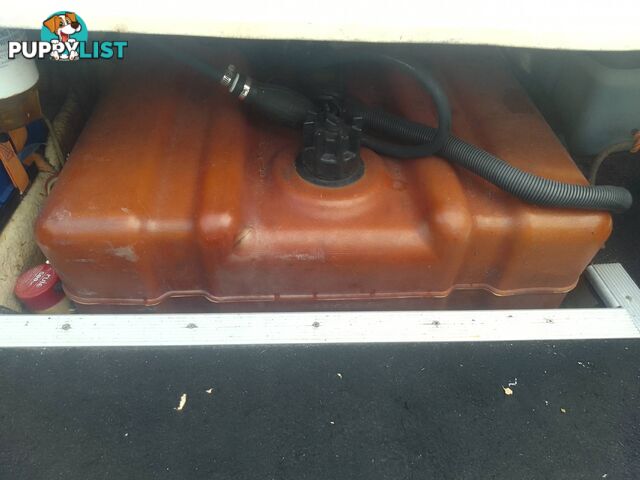 USED 1989 HAINES HUNTER 455R SPORTS RUNABOAT WITH A 115HP ETEC OUTBOARD ON A 1981 FELK TRAILER