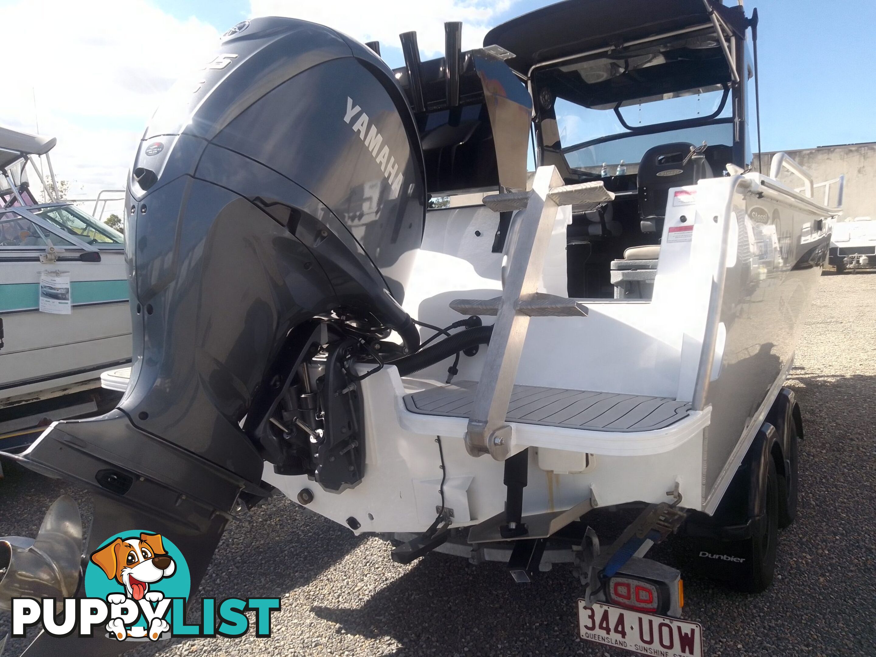 USED 2022 STESSL 660 COASTRUNNER MAGNUM CENTRE CABIN WITH A V6 225HP YAMAHA FOUR STROKE ENGINE ON A DUNBIER DUAL AXLE TRAILER
