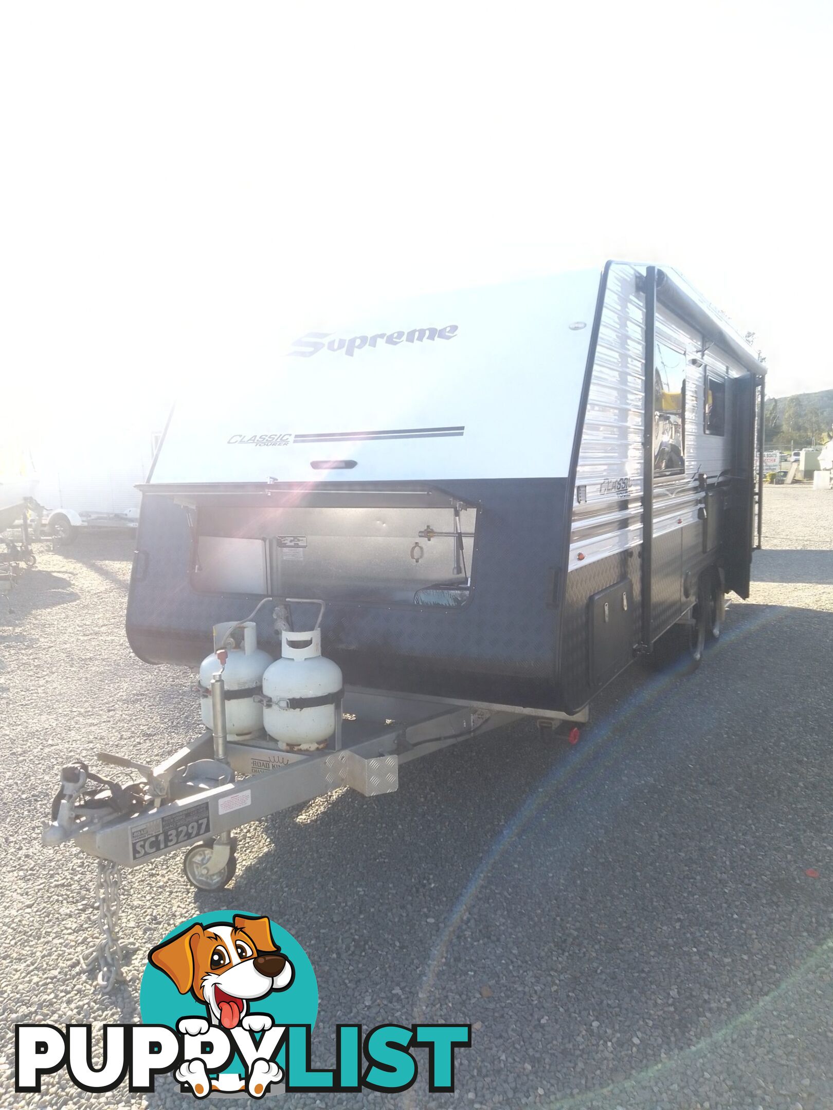 USED 2021 SUPREME CLASSIC TOURING CARAVAN 21FT