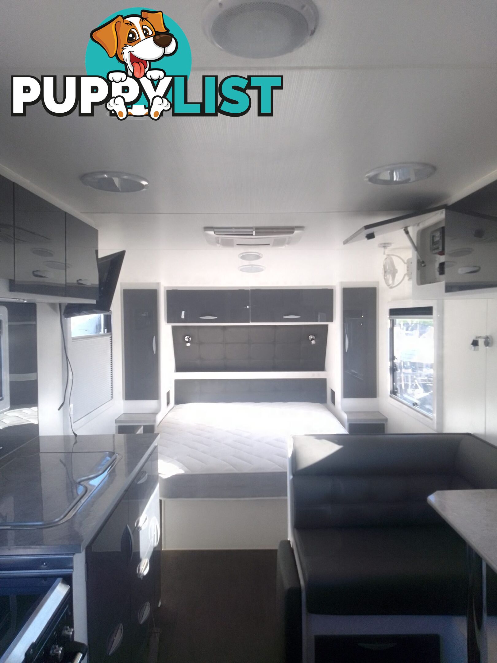 USED 2021 SUPREME CLASSIC TOURING CARAVAN 21FT