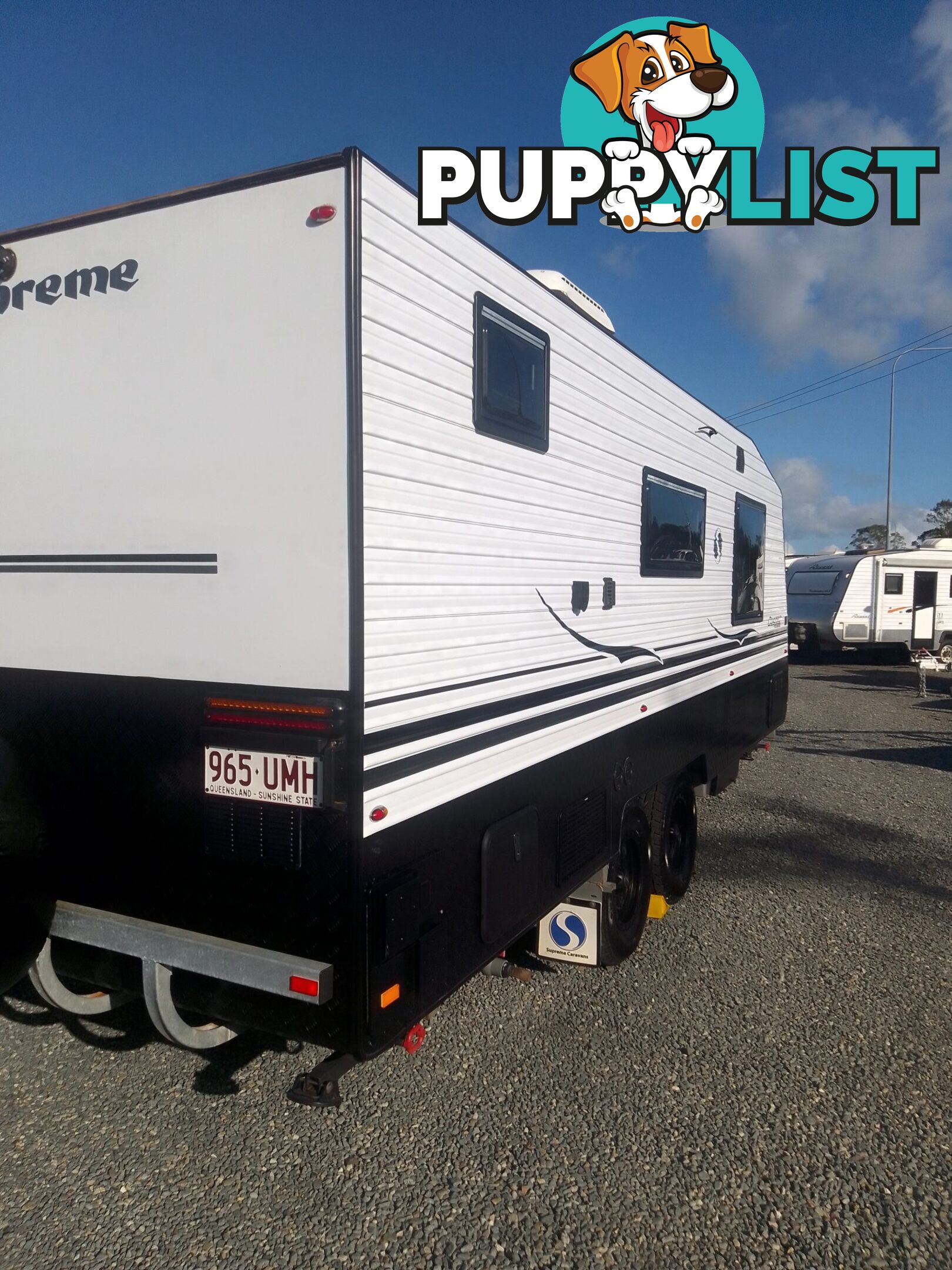 USED 2021 SUPREME CLASSIC TOURING CARAVAN 21FT