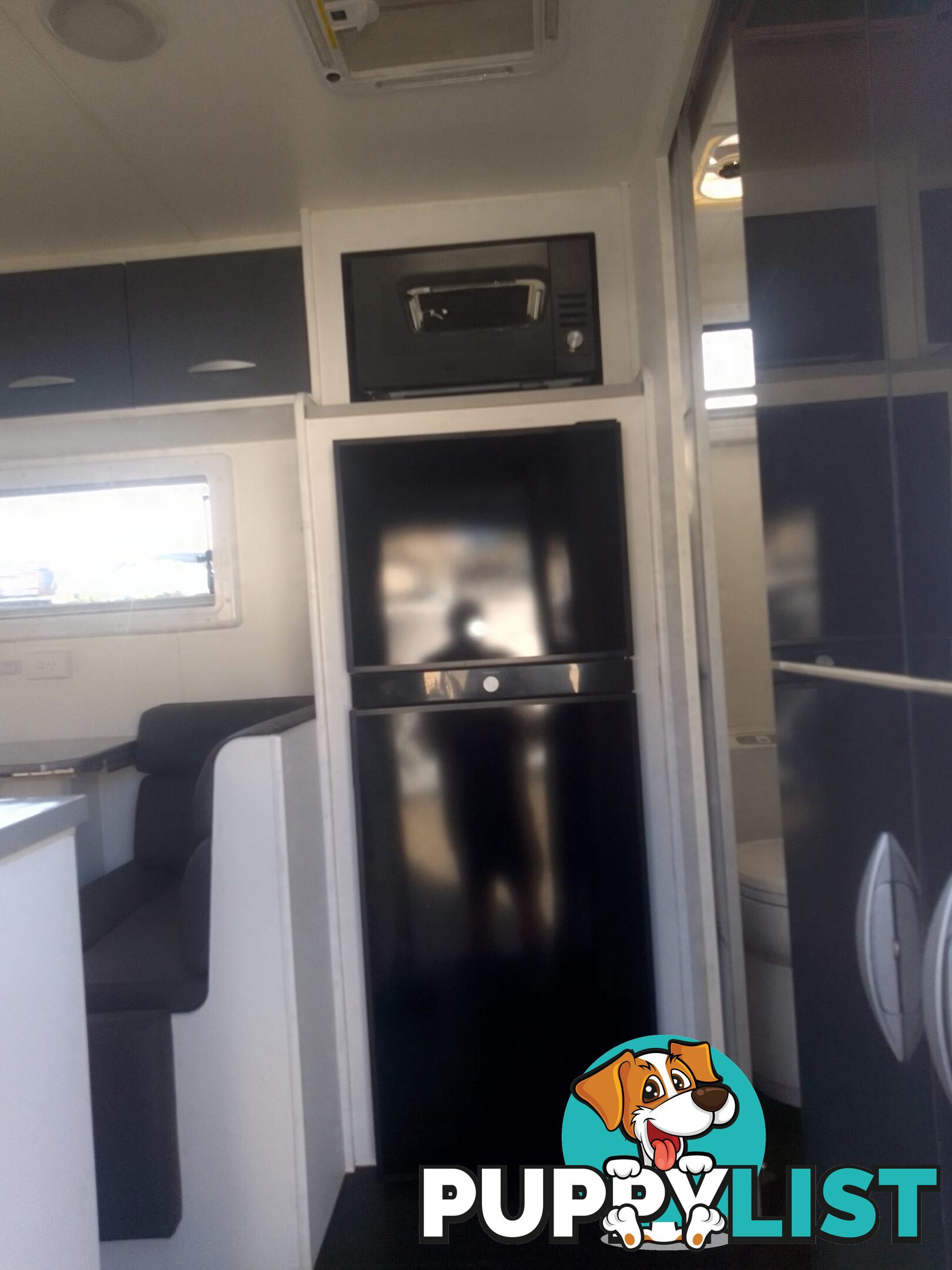 USED 2021 SUPREME CLASSIC TOURING CARAVAN 21FT